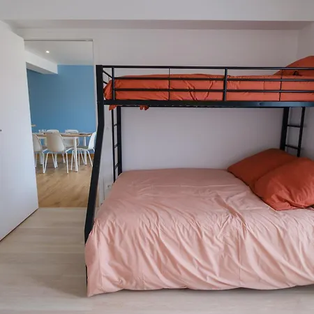 Neuf Proche Apartment